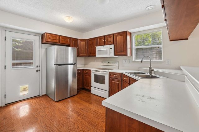 433 Moonlight Way, Irving, TX 75063