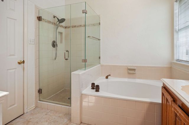 433 Moonlight Way, Irving, TX 75063