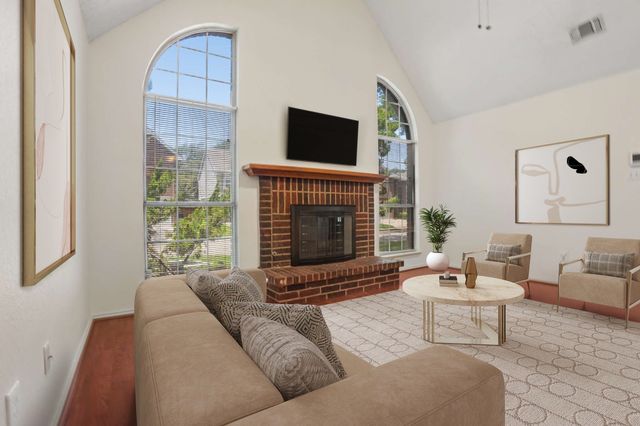 433 Moonlight Way, Irving, TX 75063
