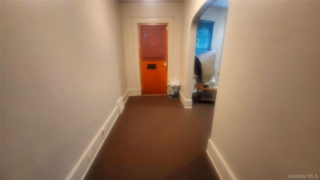 319 Mansion Street 1, Poughkeepsie, NY 12601