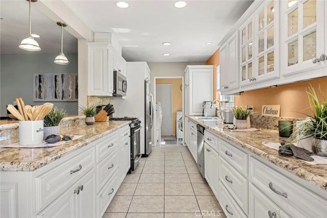 1835 W Chateau, Anaheim, CA 92804