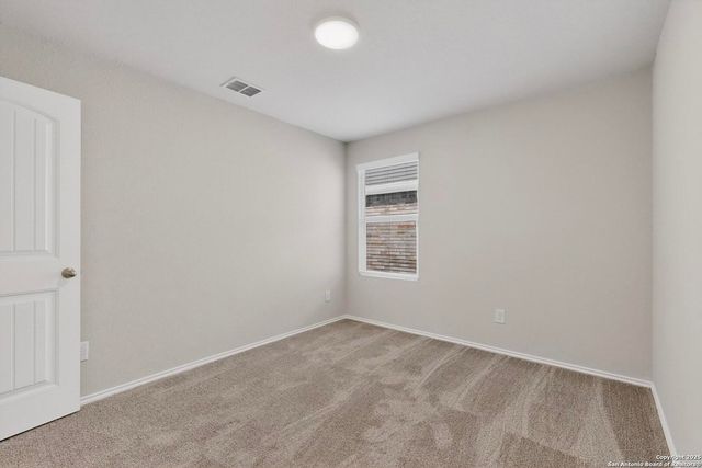 941 Armadillo, Seguin, TX 78155