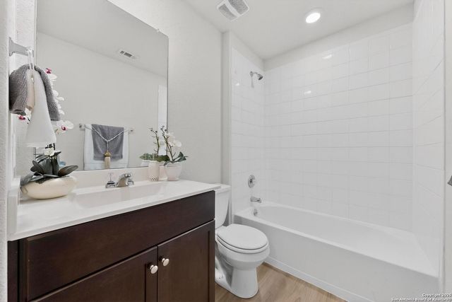 941 Armadillo, Seguin, TX 78155