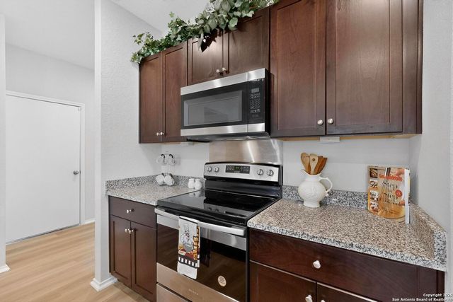 941 Armadillo, Seguin, TX 78155