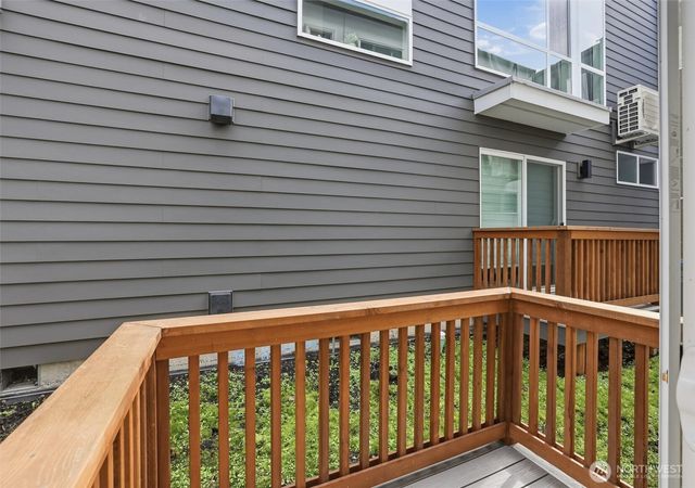 1816 24th Avenue S, Seattle, WA 98144