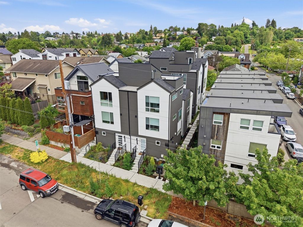 1816 24th Avenue S, Seattle, WA 98144