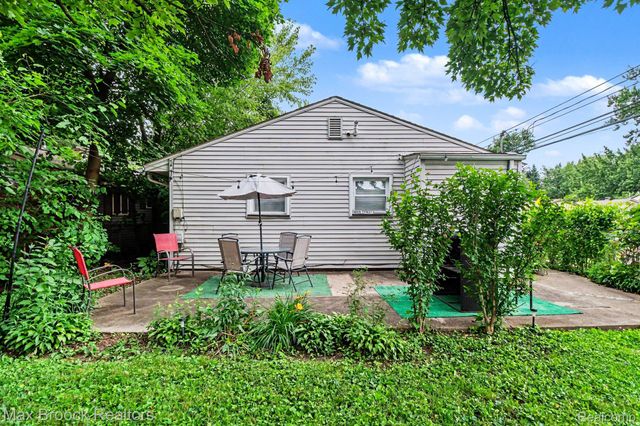 3246 Harris Street, Ferndale, MI 48220