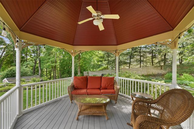 161 Ridgefield Avenue, South Salem, NY 10590