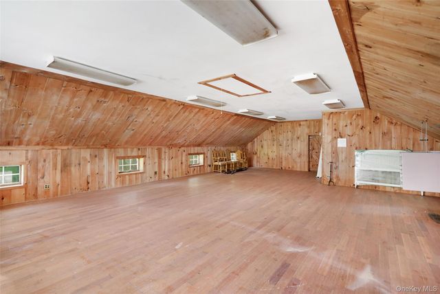 161 Ridgefield Avenue, South Salem, NY 10590