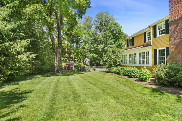 161 Ridgefield Avenue, South Salem, NY 10590