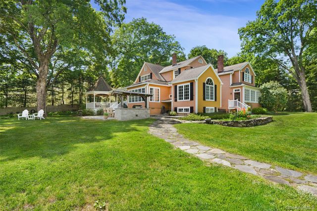 161 Ridgefield Avenue, South Salem, NY 10590