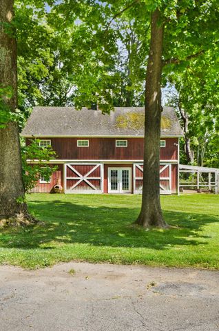 161 Ridgefield Avenue, South Salem, NY 10590
