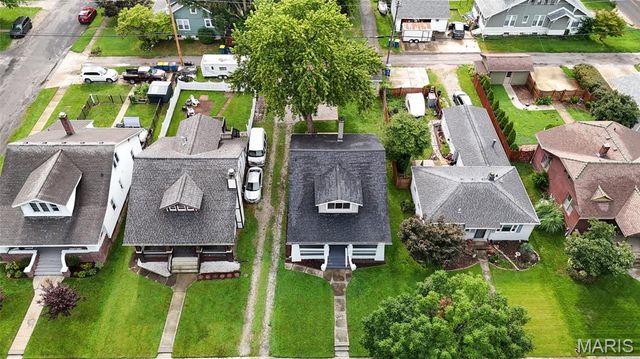 1211 Troy Road, Edwardsville, IL 62025