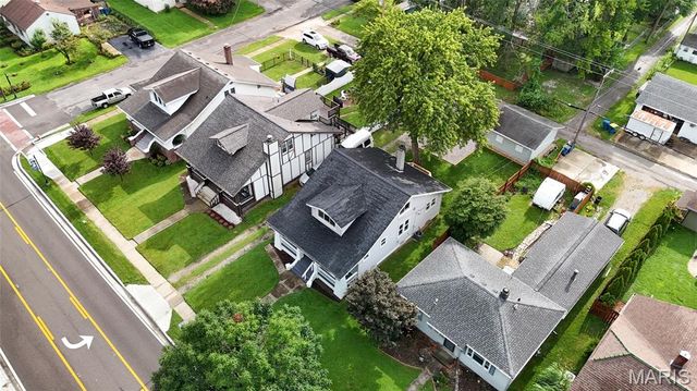 1211 Troy Road, Edwardsville, IL 62025