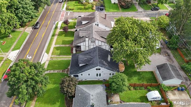 1211 Troy Road, Edwardsville, IL 62025