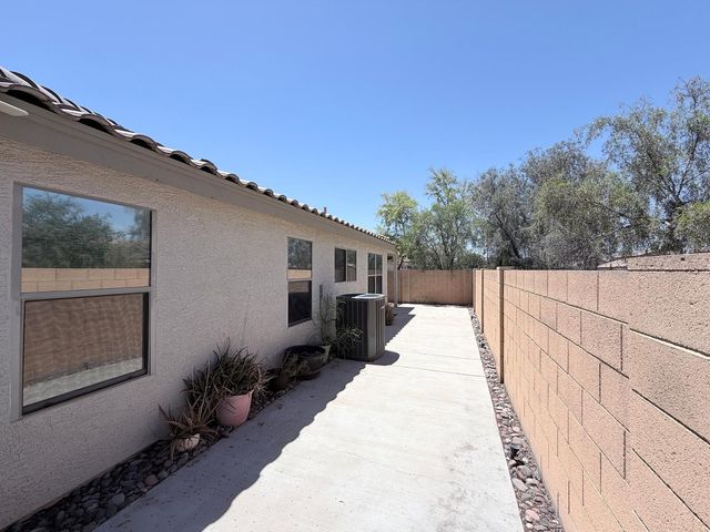 1106 S Fresno Court, Chandler, AZ 85286