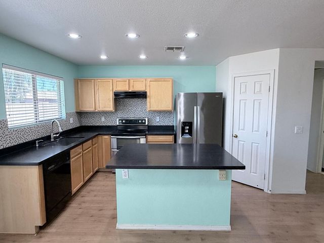 1106 S Fresno Court, Chandler, AZ 85286