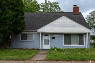 6854 Fenton Street, Dearborn Heights, MI 48127