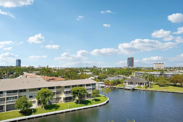 427 Golden Isles Drive 6d, Hallandale Beach, FL 33009