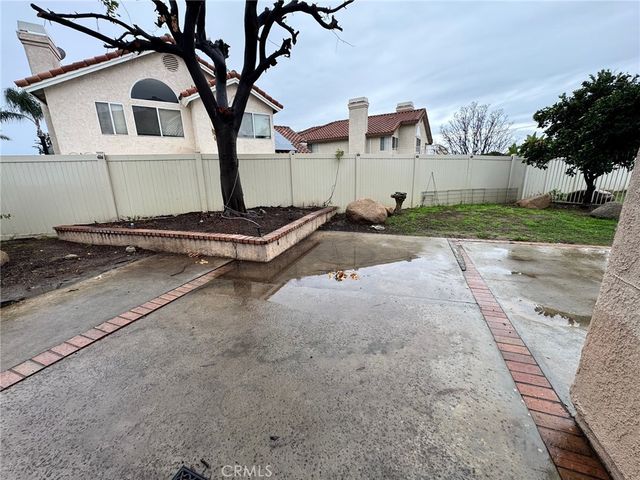 28261 Cornus Court, Highland, CA 92346