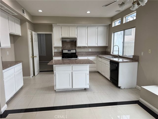 28261 Cornus Court, Highland, CA 92346