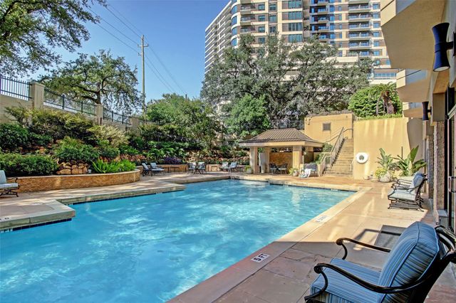 2001 Holcombe Boulevard 303, Houston, TX 77030