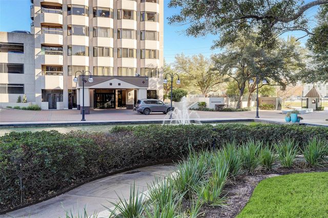 2001 Holcombe Boulevard 303, Houston, TX 77030
