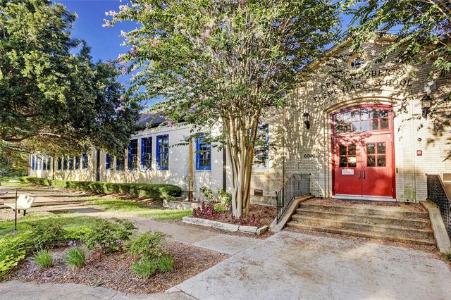 2001 Holcombe Boulevard 303, Houston, TX 77030
