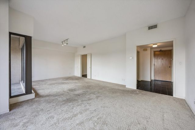 2001 Holcombe Boulevard 303, Houston, TX 77030