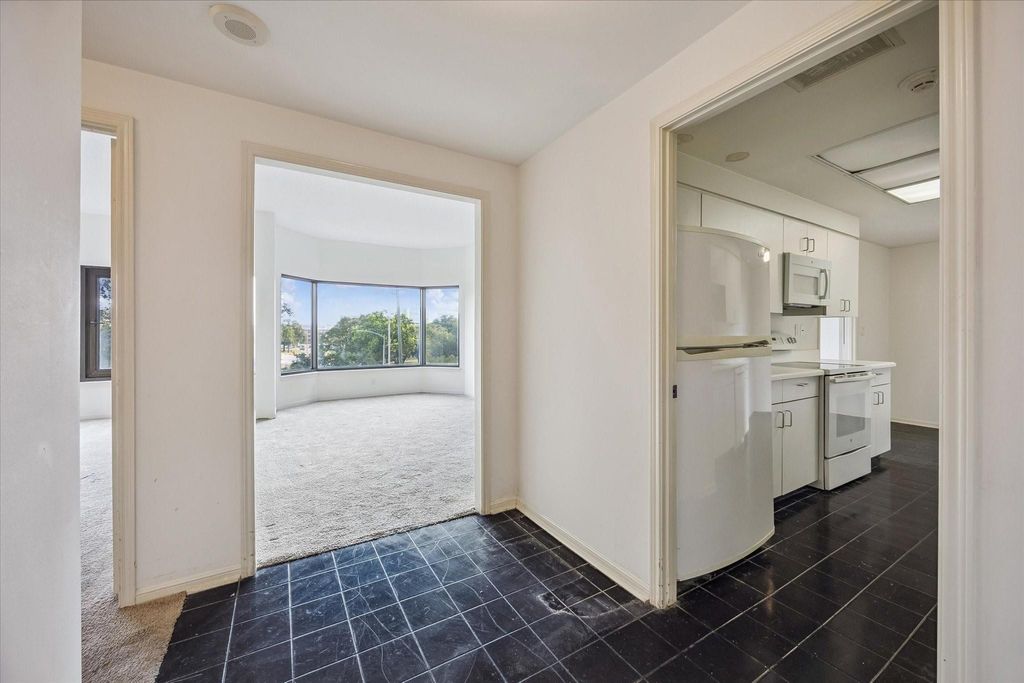2001 Holcombe Boulevard 303, Houston, TX 77030