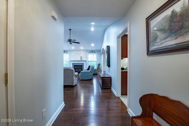 604 Memory Ln, Elizabethtown, KY 42701