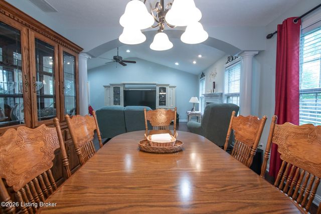 604 Memory Ln, Elizabethtown, KY 42701