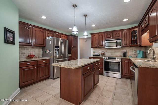604 Memory Ln, Elizabethtown, KY 42701