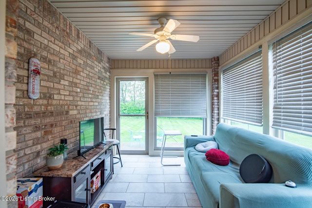 604 Memory Ln, Elizabethtown, KY 42701