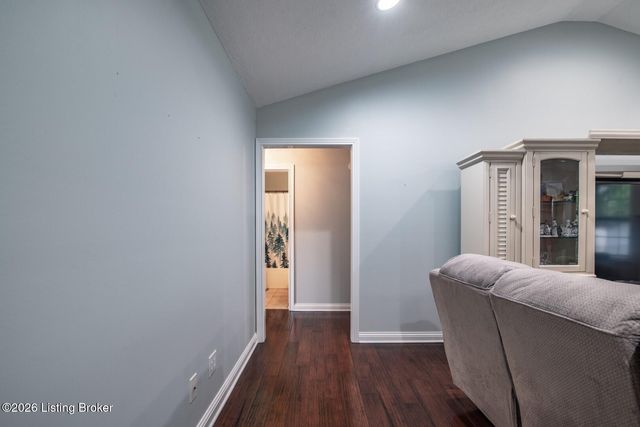 604 Memory Ln, Elizabethtown, KY 42701
