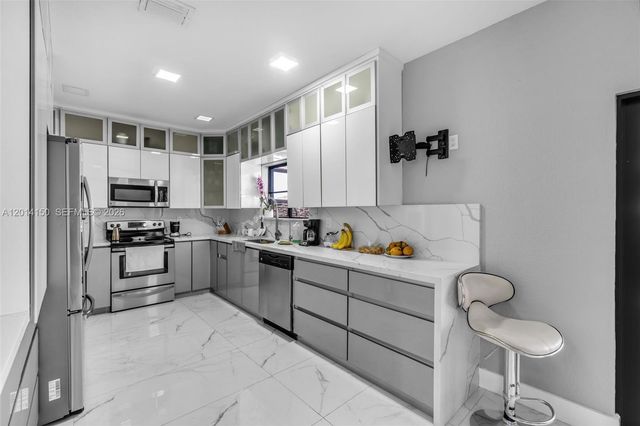 13381 SW 269th St, Homestead, FL 33032