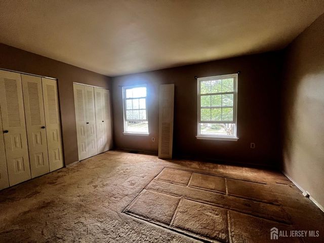 260 Palombi Court, East Brunswick, NJ 08816