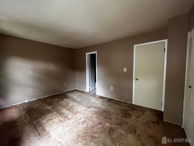 260 Palombi Court, East Brunswick, NJ 08816