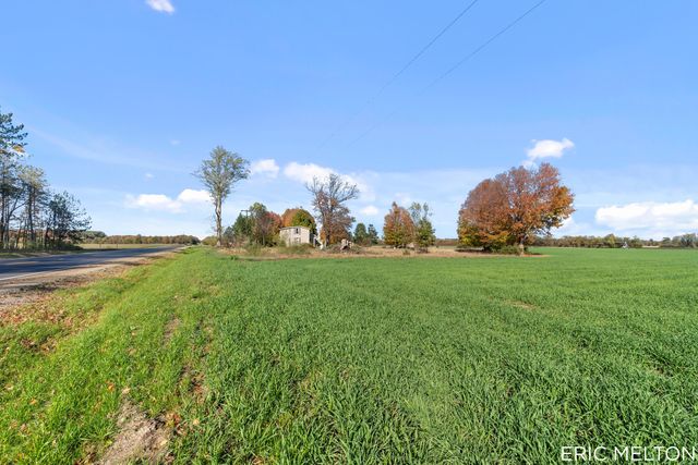 529 68th Street 1, South Haven, MI 49090