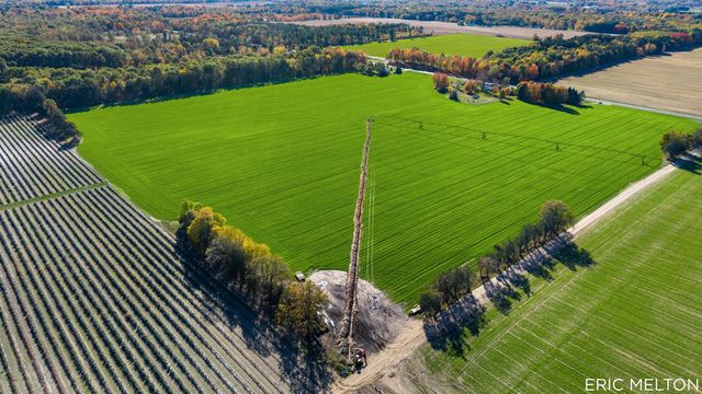 529 68th Street 1, South Haven, MI 49090