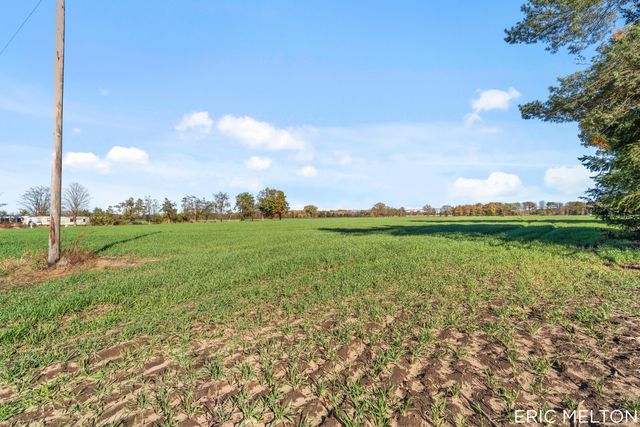 529 68th Street 1, South Haven, MI 49090