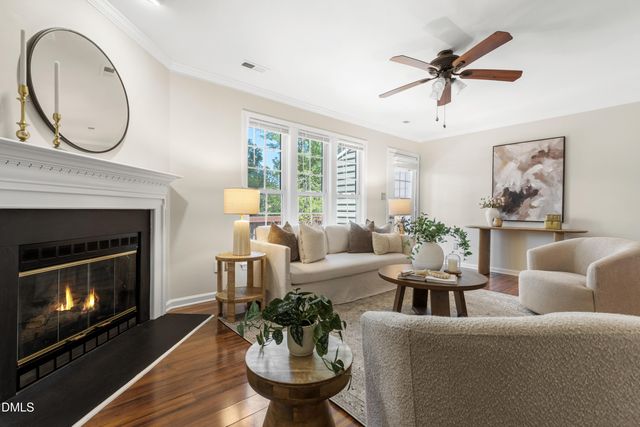 306 Knightsborough Way, Apex, NC 27502