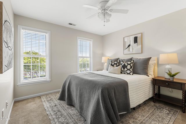 306 Knightsborough Way, Apex, NC 27502