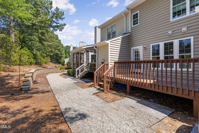 306 Knightsborough Way, Apex, NC 27502