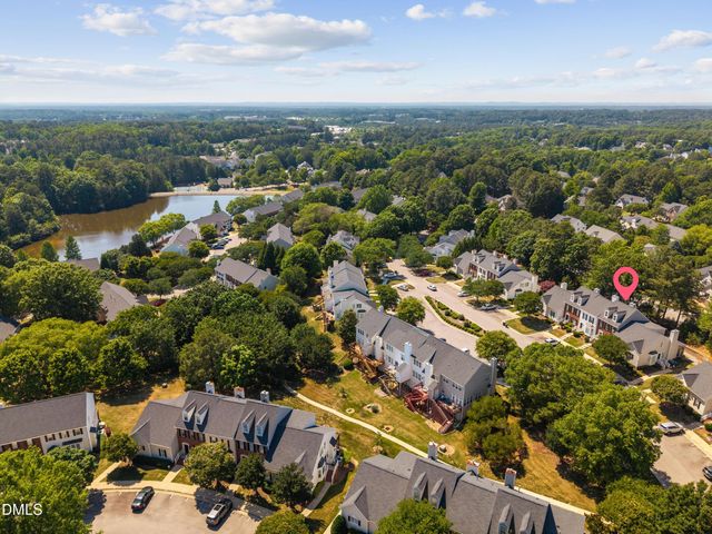 306 Knightsborough Way, Apex, NC 27502