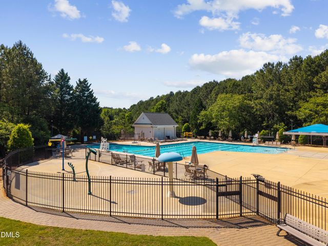 306 Knightsborough Way, Apex, NC 27502
