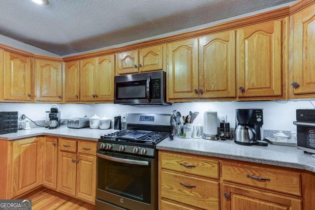 44 W D Court, Ellijay, GA 30540