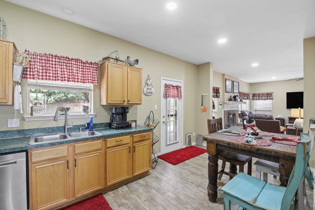 3039 Bosswood Court, Grand Prairie, TX 75052