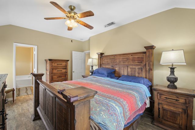3039 Bosswood Court, Grand Prairie, TX 75052