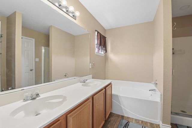 3039 Bosswood Court, Grand Prairie, TX 75052